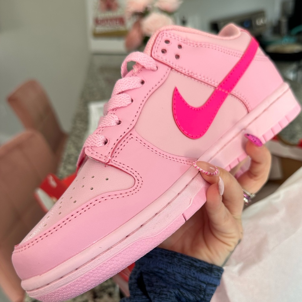 Nike dunk triple pink nwt